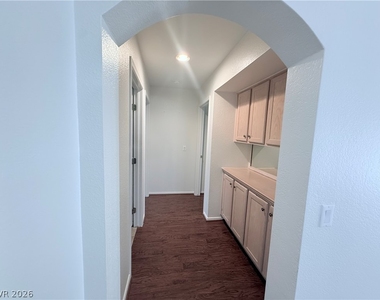 9709 Blue Bell Drive - Photo Thumbnail 17