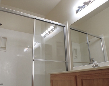 1531 Ruby Cliffs Lane - Photo Thumbnail 15