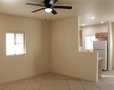 1531 Ruby Cliffs Lane - Photo Thumbnail 5