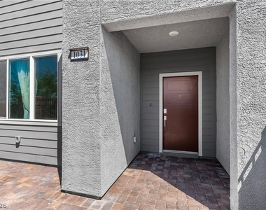 1031 Presley Ridge Street - Photo Thumbnail 4