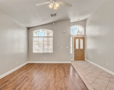980 Sand Coral Drive - Photo Thumbnail 9