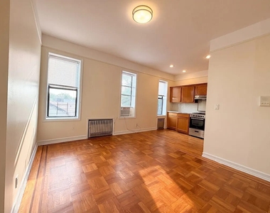 1102 Avenue K - Photo Thumbnail 2