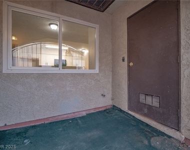 817 Mantis Way - Photo Thumbnail 26