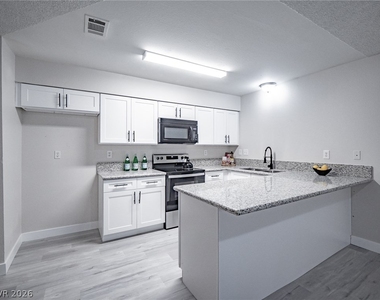 817 Mantis Way - Photo Thumbnail 1