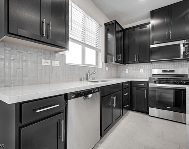 11624 Ashy Storm Avenue - Photo Thumbnail 12