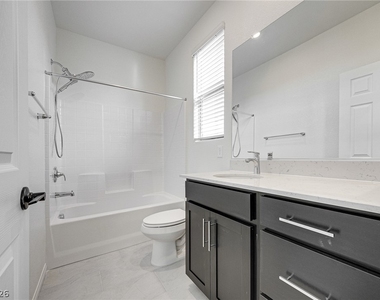 11624 Ashy Storm Avenue - Photo Thumbnail 4