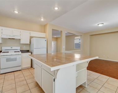 8541 Last Point Ave - Photo Thumbnail 7