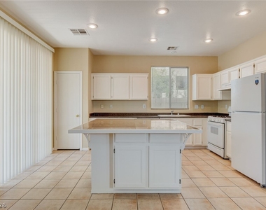 8541 Last Point Ave - Photo Thumbnail 6
