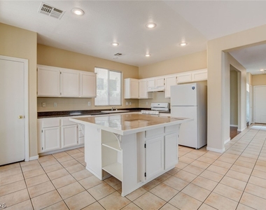 8541 Last Point Ave - Photo Thumbnail 8