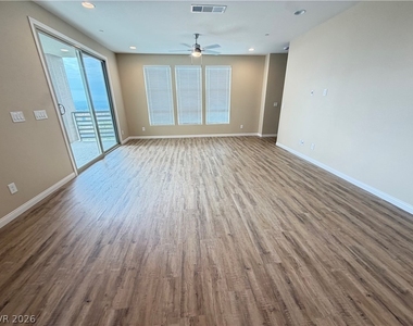 1741 N Desert Foothills Drive - Photo Thumbnail 2