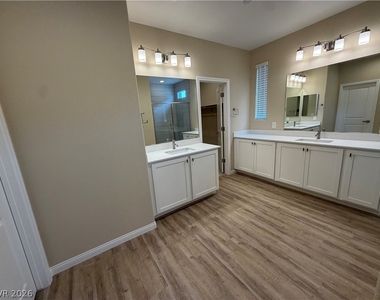 1741 N Desert Foothills Drive - Photo Thumbnail 23