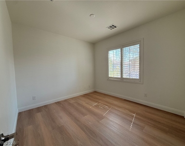 3217 Porta Cesareo Avenue - Photo Thumbnail 16