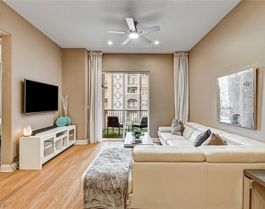 56 E Serene Avenue - Photo Thumbnail 5
