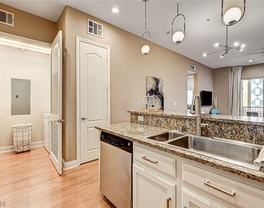 56 E Serene Avenue - Photo Thumbnail 18