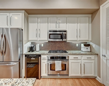 56 E Serene Avenue - Photo Thumbnail 12