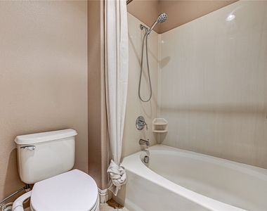 56 E Serene Avenue - Photo Thumbnail 33