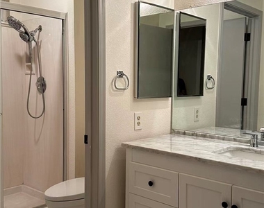 2716 Legend Drive - Photo Thumbnail 14
