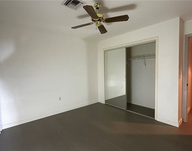 2716 Legend Drive - Photo Thumbnail 17