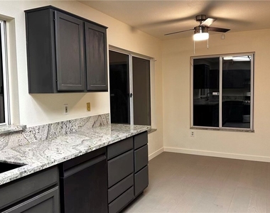 2716 Legend Drive - Photo Thumbnail 6