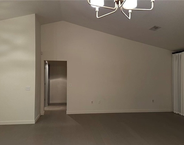 2716 Legend Drive - Photo Thumbnail 2