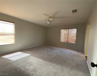 8720 Majestic Pine Avenue - Photo Thumbnail 7