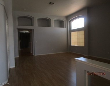 2345 Queen Bee Court - Photo Thumbnail 5