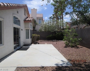 2345 Queen Bee Court - Photo Thumbnail 4