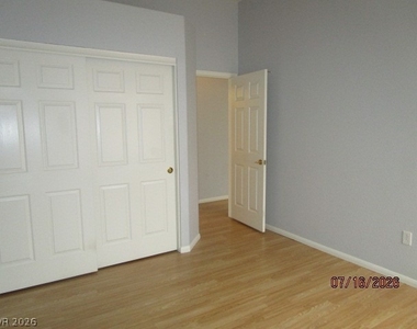 2345 Queen Bee Court - Photo Thumbnail 16
