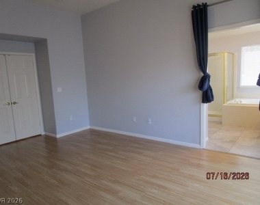 2345 Queen Bee Court - Photo Thumbnail 14