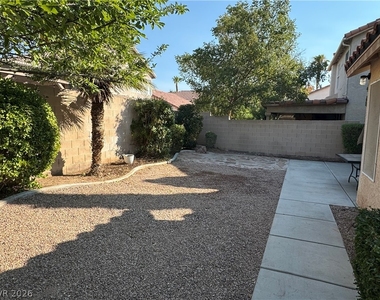 1745 Park Mesa Lane - Photo Thumbnail 19