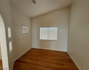 1745 Park Mesa Lane - Photo Thumbnail 6