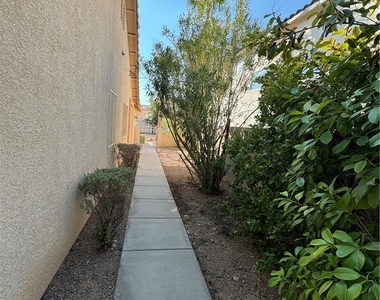 1745 Park Mesa Lane - Photo Thumbnail 21