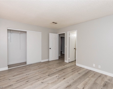 3151 Soaring Gulls Drive - Photo Thumbnail 15