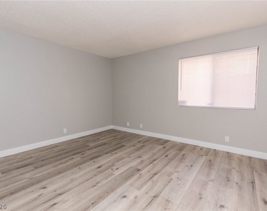 3151 Soaring Gulls Drive - Photo Thumbnail 12