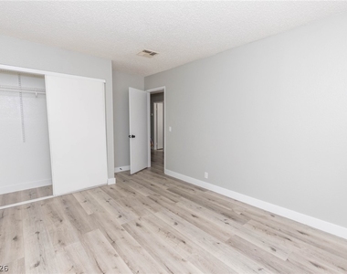 3151 Soaring Gulls Drive - Photo Thumbnail 13
