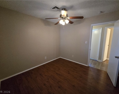 4647 Marnell Drive - Photo Thumbnail 27