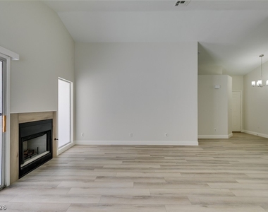 8664 Buttercreek Way - Photo Thumbnail 7