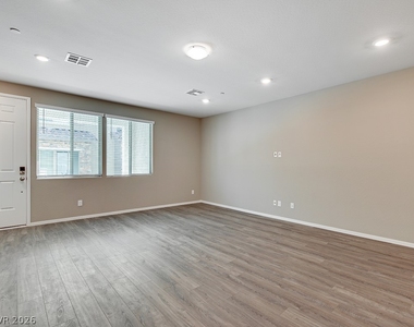 6238 Mavora Lakes - Photo Thumbnail 4