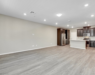 6238 Mavora Lakes - Photo Thumbnail 3