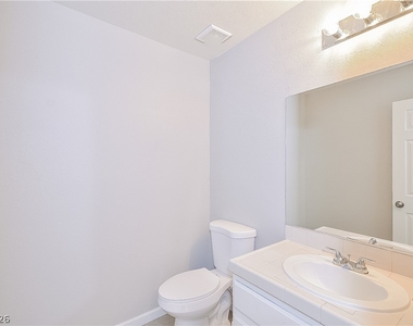 6608 Chardonay Way - Photo Thumbnail 10