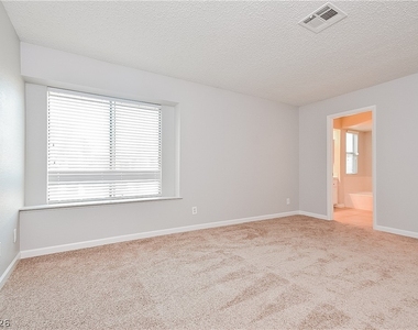 6608 Chardonay Way - Photo Thumbnail 11