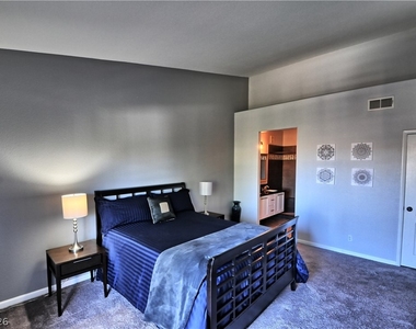 7701 Constanso Avenue - Photo Thumbnail 5