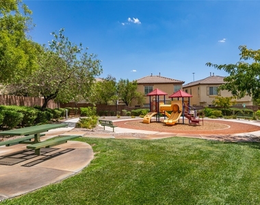 9341 Colorful Rainbow Avenue - Photo Thumbnail 45