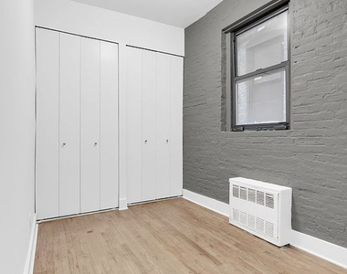 220 East 95th Street - Photo Thumbnail 5