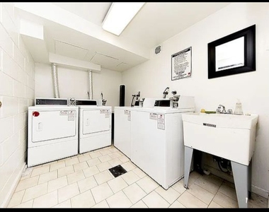 322 West 14th Street - Photo Thumbnail 7