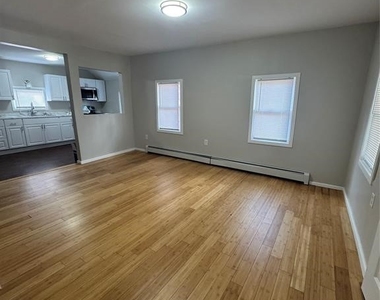 43 Clarke Street - Photo Thumbnail 6