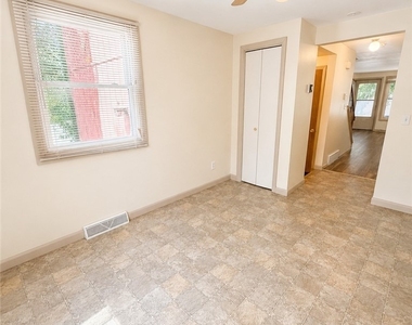 1 Robin Road - Photo Thumbnail 6