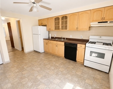 1 Robin Road - Photo Thumbnail 5