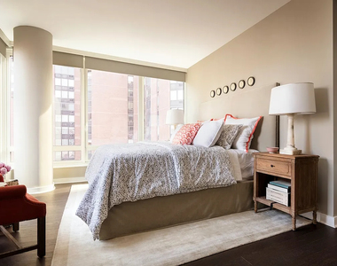 205 East 91st Street - Photo Thumbnail 5