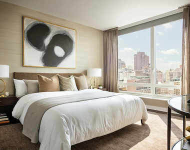 205 East 91st Street - Photo Thumbnail 2